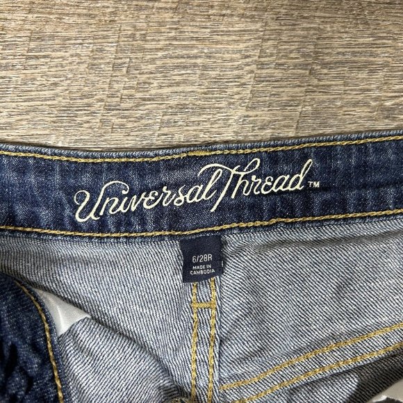 Universal Thread Womens High Rise Shortie Denim Shorts Button Fly Size 6/28R - Picture 7 of 8